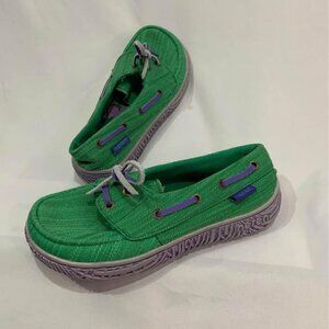 HEREN Boys Boat Shoes. Green/purple. Thick Sole For Comfort/wear. Leather Tie.